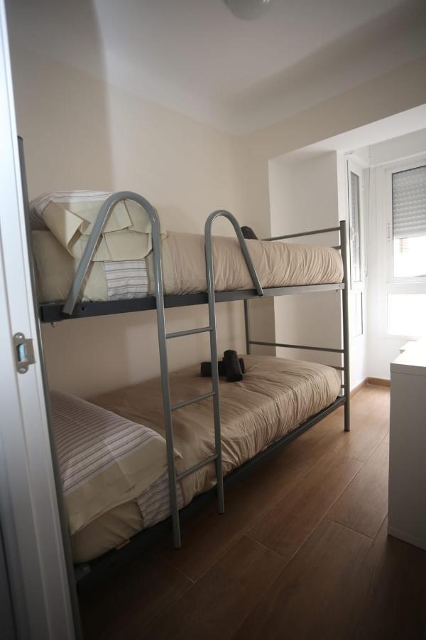 Apartamentos Navas Gam Alicante Bagian luar foto